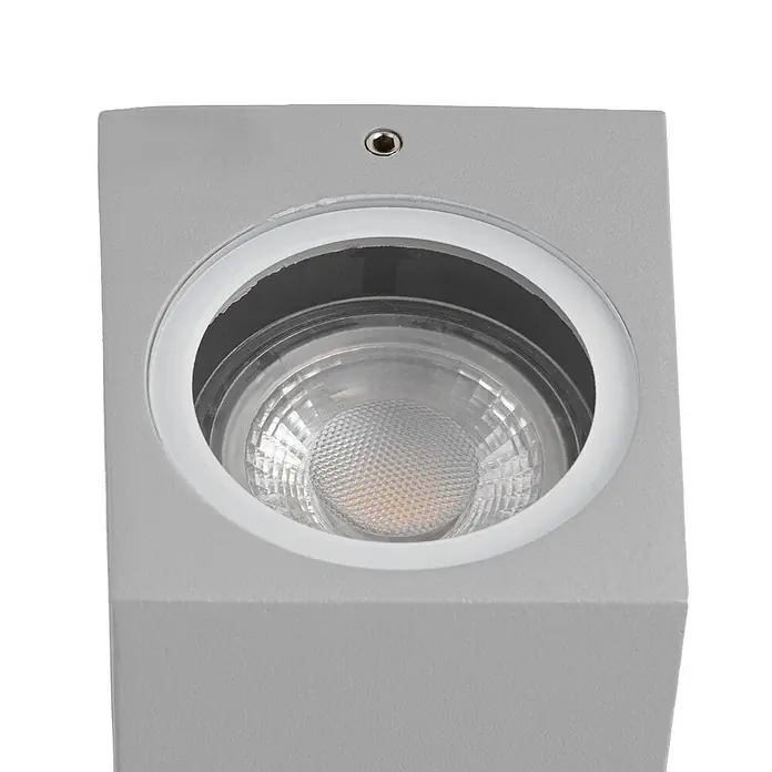 Lucande Außenwandleuchte Xava - 8 x 7 x 16,5 cm, alu / grau / zink, IP65 - Grauer quadratischer LED-Außenstrahler mit strukturierter Metalloberfläche und sichtbarer LED-Lichtquelle.