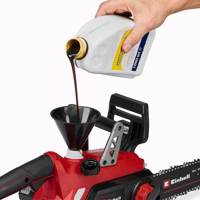 Einhell Power X-Change 18V Akumulatorska verižna žaga SETGE-LC 18 KIT 5AH  (1 baterija, Dolžina meča: 25 cm) | 7371 - Akku-Kettensägen | IAEJ - Kettensägen | IAE - Gartenmotorgeräte | IA - Gartenhartware | I - Stadtgarten | BAUHAUS