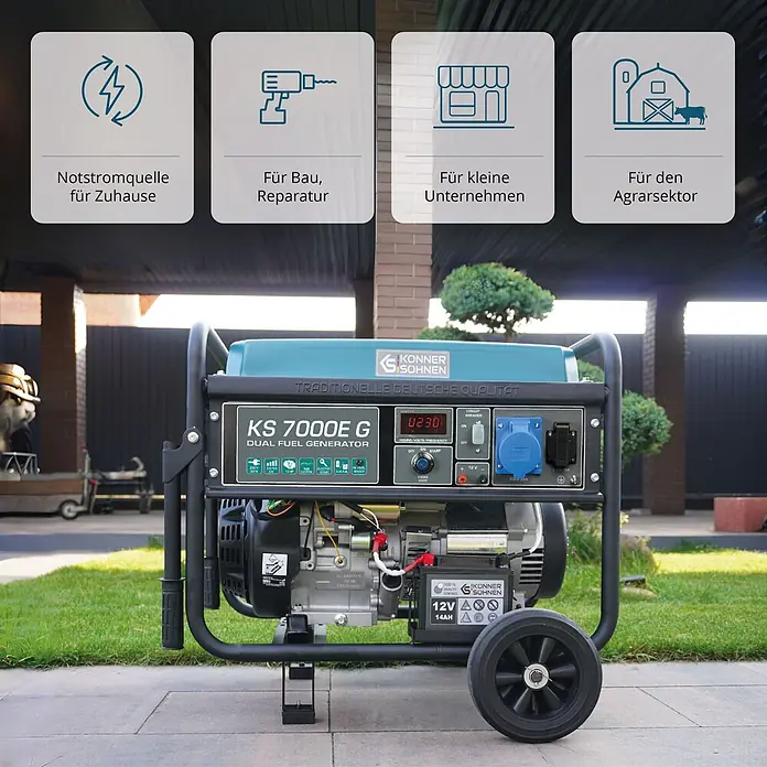Könner & Söhnen Stromerzeuger KS 7000E G - Nennleistung: 5 kW, Tankvolumen: 25 l - Schwarzer und türkiser Dual-Fuel-Generator mit Rädern, draußen gezeigt für Notstrom, Bau, Geschäft und Landwirtschaft.