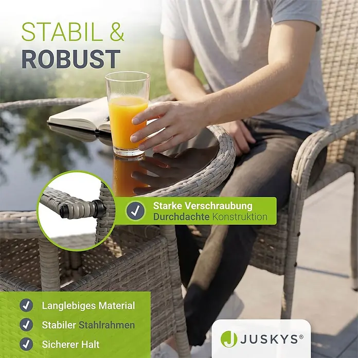 Juskys Gartenstuhl-Set Yoro - 6 Stk., Polyrattan, Stapelbar, Grau, B x T x H: 50 x 50 x 90 cm - Stabiler, grauer Polyrattan-Gartentisch mit Glasplatte und Stuhl, von einer Person genutzt.