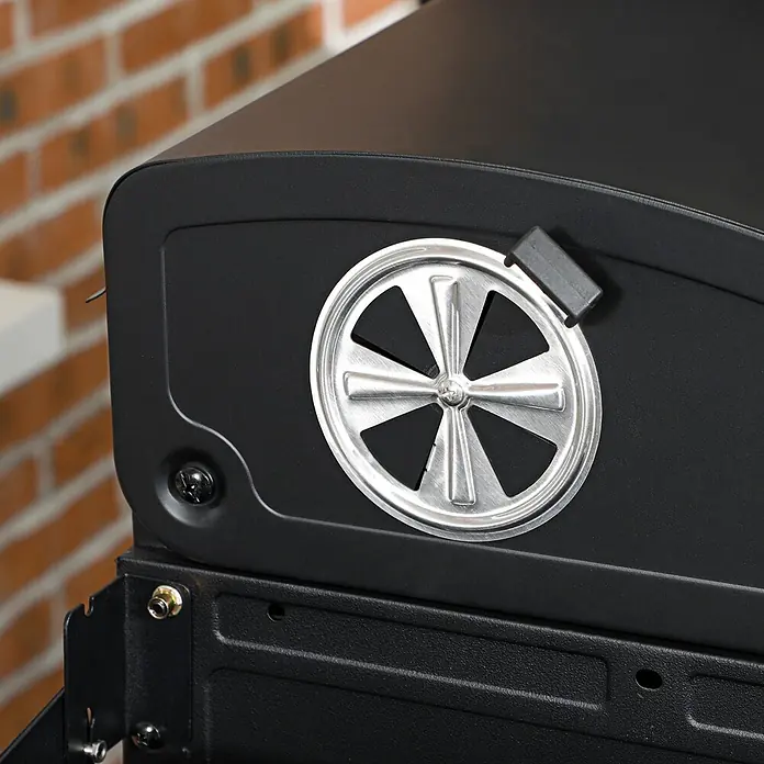 Outsunny Gasgrill - 3 kW, Anzahl Brenner: 3 Stk. - Nahaufnahme des Deckels eines schwarzen Holzkohlegrills mit einer runden, silbernen Luftklappe mit Speichenmuster und schwarzem Griff.