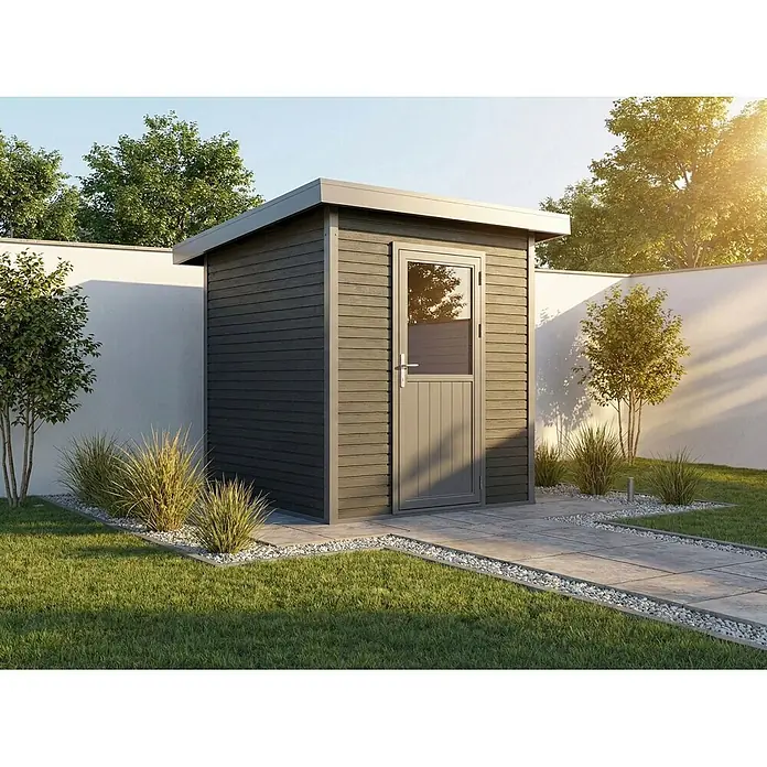 Linholm Gartenhaus Linia 2020 inkl. Dachrinnen-Set, 2-farbig Grau/Anthrazit - Außenmaß inkl. Dachüberstand (B x T): 282 x 282 cm, Grau/Anthrazit - Ein moderner, dunkelgrauer Geräteschuppen mit Flachdach und heller Tür mit Glasfeld, in einem Garten gelegen.