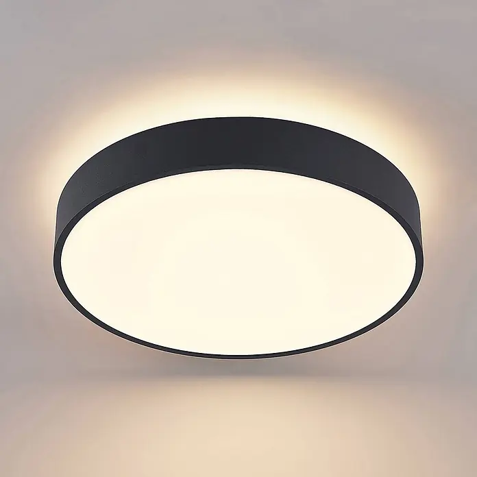 Arcchio Deckenleuchte Vanida - schwarz, schwarz - Runde schwarze Deckenleuchte mit weißem Diffusor, die einen warmen Lichtkranz an die Decke wirft.