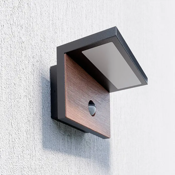 Lucande Außenwandleuchte Lignus - schwarz, IP54 - Wandmontierte Außenleuchte mit dunkelgrauem Rahmen, Holzpanel und integriertem Bewegungssensor.