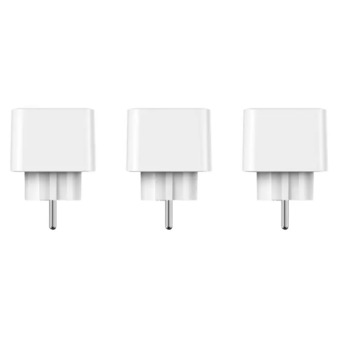Hama Smart-Steckdose 00176658 Matter 3.680W Sprach-/Appgesteuert 3er-Pack - Weiß - Drei weiße elektrische Stecker mit einzelnen Metallstiften.
