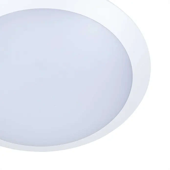 Lindby Außenwand- & Deckenleuchte Naira - weiß / opal, weiß / opal, IP65 - Weißes, rundes LED-Panel mit diffuser Lichtfläche.
