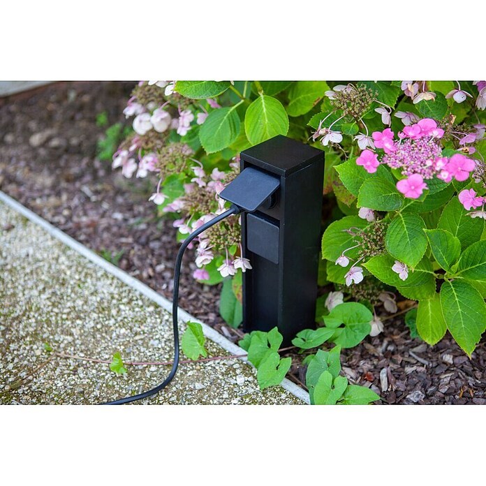 Lutec Zunanji stebriček z vtičnicami Mains  (Temno siva, 3.500 W, IP54, 8 x 8 x 31 cm) | Vrtne vtičnice in razdelilci | Elektro oprema | Elektro in svetila | Izdelki | BAUHAUS