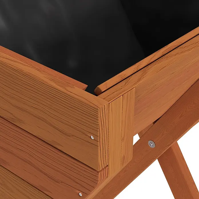 Dobar Hochbeet - L x B x H: 39 x 40 x 61 cm, Holz, Braun - Nahaufnahme einer Ecke eines Hochbeets aus Holz, mit Holzbrettern, Schrauben und schwarzer Innenfolie.