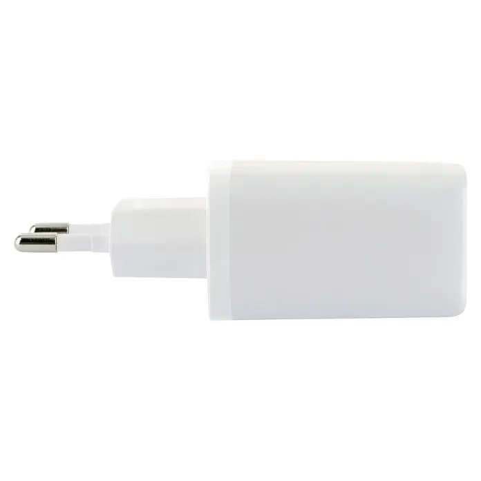 Schwaiger USB-Ladeadapter 30W USB-A, USB-C - Weiß - Weißes Netzteil mit zwei silbernen Steckern.