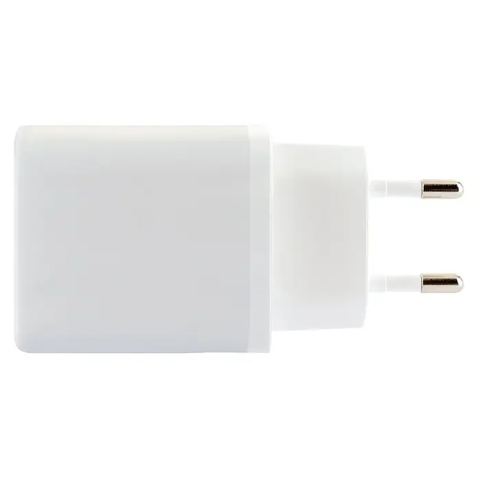 Schwaiger USB-Ladeadapter 30W USB-A, USB-C - Weiß - Weißes Netzteil mit zwei silberfarbenen Stiften zum Aufladen elektronischer Geräte.