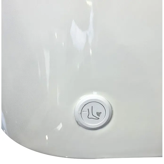 Taza de WC Japonés Smart Alpha - Sin borde de descarga, Salida dual, Blanco - Botón sensor de pie circular blanco con un icono de pie y ondas, indicando activación con el pie.
