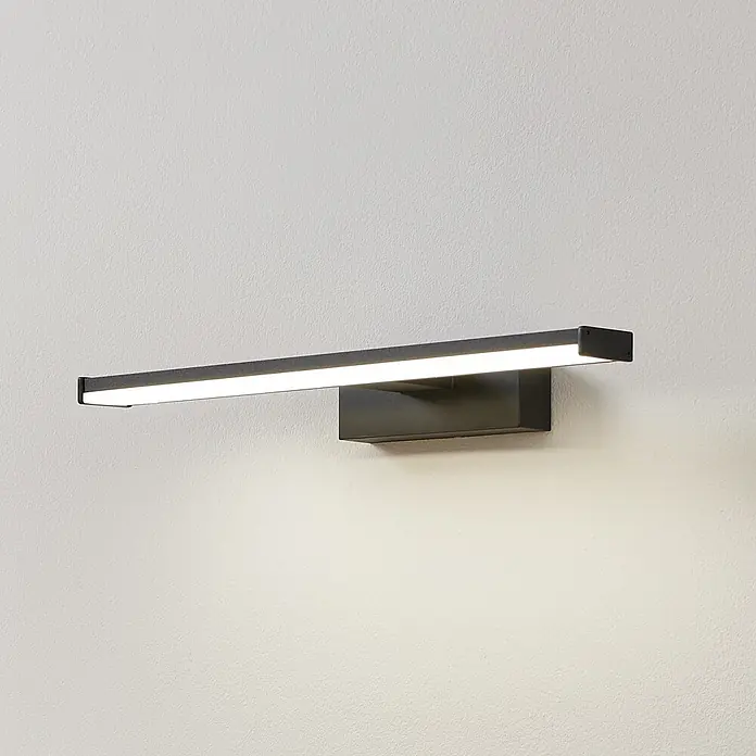 Eglo LED-Spiegelleuchte Galenzana-E - 7,4 W, L x B x H: 12 x 40 x 4 cm, Schwarz, Neutralweiß - Eine moderne schwarze lineare LED-Wandleuchte, die warmweißes Licht nach unten abgibt.
