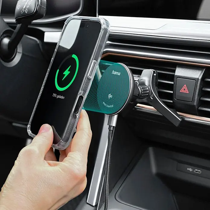Hama Kfz-Smartphone-Halterung 15 W 201736 00201736 Ausgänge Induktionslade-Standard - Schwarz - Magnetisches Hama kabelloses Autoladegerät in Lüftungsschlitz, lädt von Hand gehaltenes Smartphone. Dunkelgrau mit türkisem Akzent.