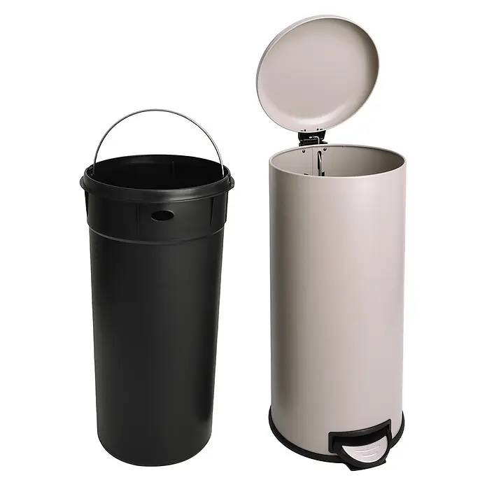SVITA Treteimer T30 - 30 l, Metall, Beige - Schwarzer Kunststoffeinsatz neben einem hellgrauen Treteimer mit offenem Deckel.