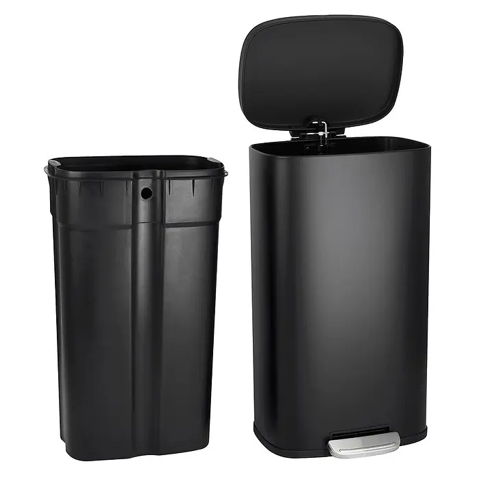 SVITA Treteimer TQ30 - 30 l, Metall, Schwarz - Schwarzer rechteckiger Treteimer mit offenem Deckel, neben seinem herausnehmbaren Inneneimer.