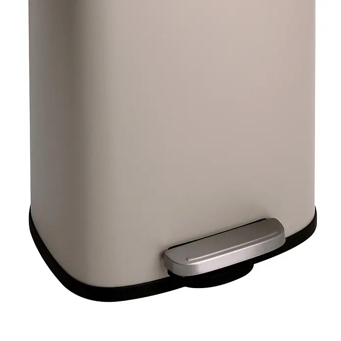 SVITA Treteimer TQ30 - 30 l, Metall, Beige - Beiger, rechteckiger Treteimer mit silbernem Fußpedal und schwarzer Basisleiste.
