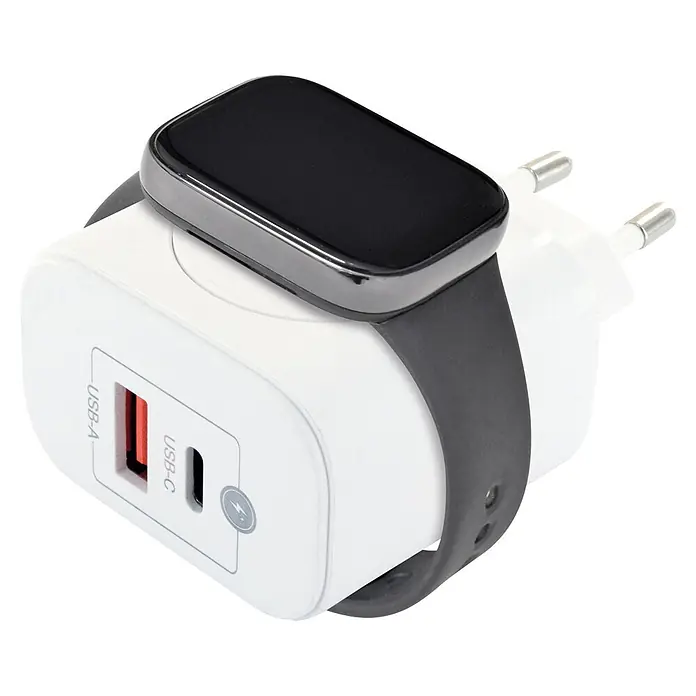 Schwaiger USB-Ladeadapter USB-A, USB-C - Weiß - Dunkelgraue Smartwatch auf weißem USB-Wandladegerät mit USB-A- und USB-C-Anschlüssen.