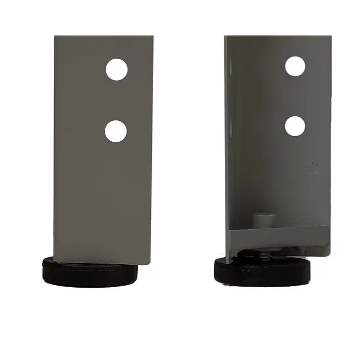 Ondis24 Werkbank-Set - L x B: 240 x 60 cm, Arbeitshöhe: 850 mm, Metall - Zwei graue Metallpfosten mit schwarzen verstellbaren Nivellierfüßen, einer zeigt den internen Schraubmechanismus.