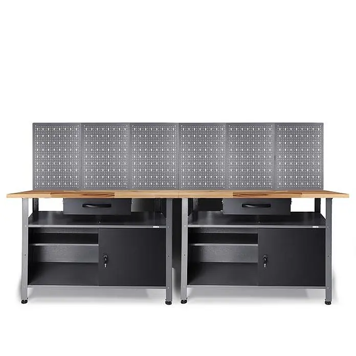 Ondis24 Werkbank-Set - L x B: 240 x 60 cm, Arbeitshöhe: 850 mm, Metall - Zwei verbundene Werkbänke mit hellen Holzplatten, grauen Metallrahmen, Lochplatten-Rückwänden und schwarzen Stauschränken mit Schubladen.