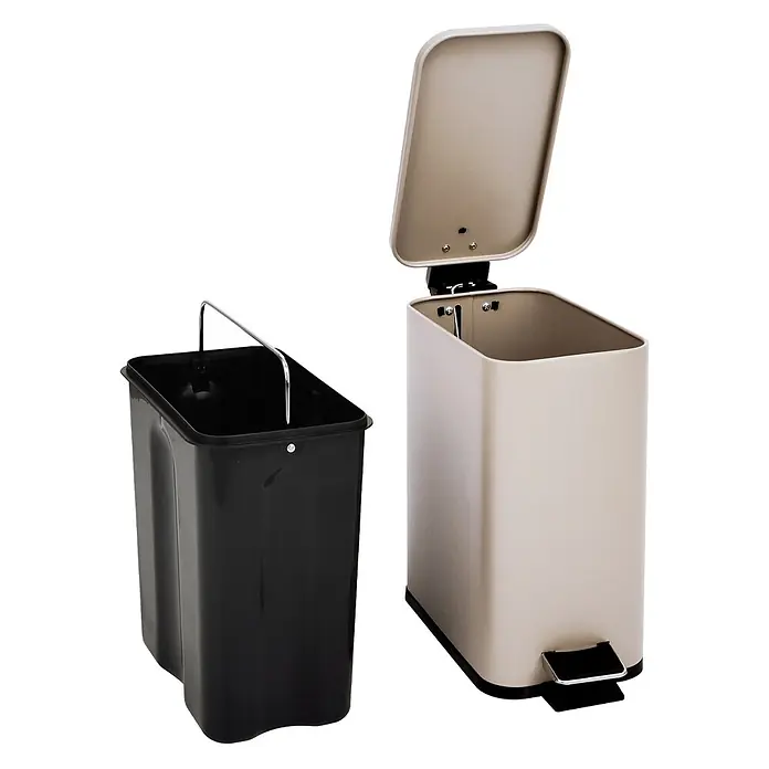 SVITA Treteimer ST5 - 5 l, Metall, Beige - Beigefarbener Treteimer mit offenem Deckel und separatem schwarzem Inneneimer mit Metallgriff.