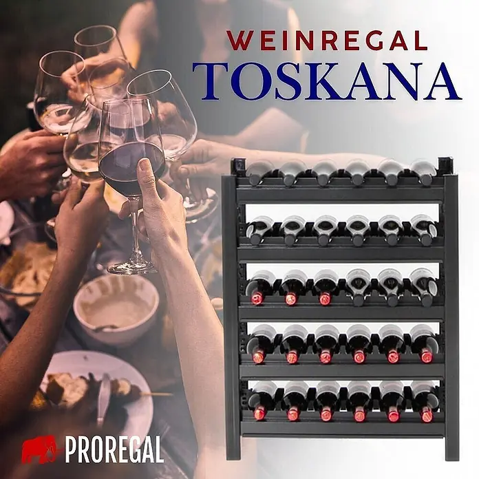 Proregal Getränkekistenregal Weinregal TOSKANA 30 Flaschen - H x B x T: 75 x 60 x 30 cm, Anzahl Böden: 5 Stk., Stecken, Schwarz - Schwarzes Weinregal TOSKANA, voll bestückt mit Flaschen, abgebildet in geselliger Runde beim Weingenuss.