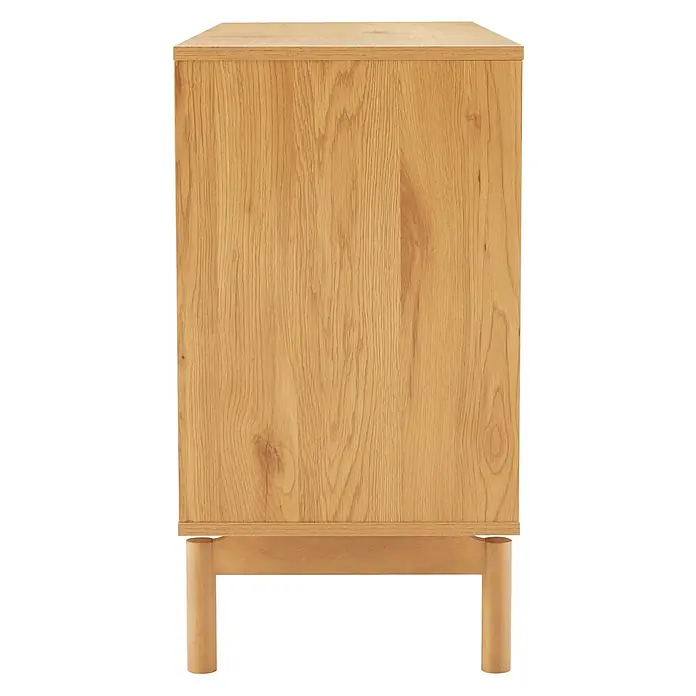 Happy Garden Kommode SARAH - Helles Holz - Heller Eichenholzschrank mit natürlicher Maserung, auf runden Holzbeinen stehend.