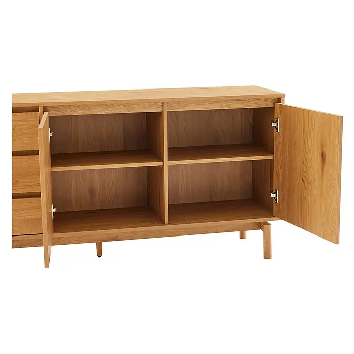 Happy Garden Kommode SARAH - Helles Holz - Helles Sideboard aus Eiche mit geöffneten Türen, das Regale und Schubladen zeigt.