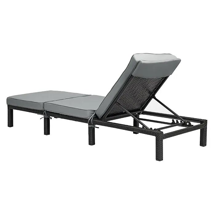 SVITA Gartenliegen-Set - B x T: 66 x 196 cm, Schwarz, Metall, Rückenlehne verstellbar - Verstellbare dunkelbraune Rattan-Liege mit grauen Polstern.