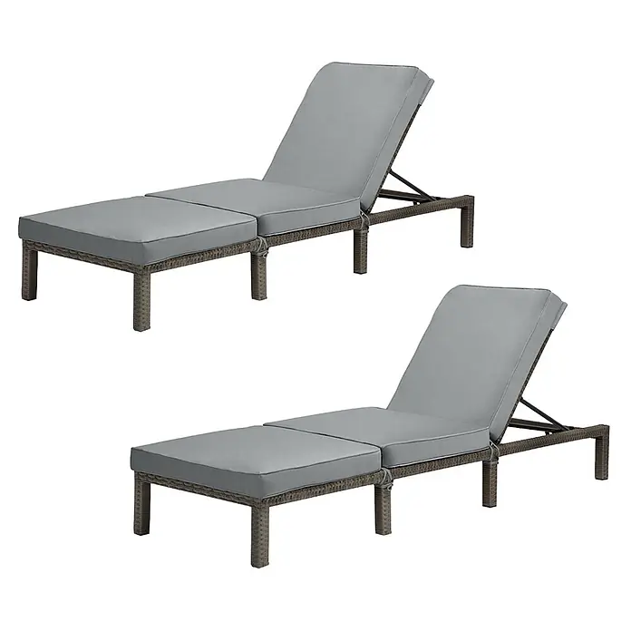 SVITA Gartenliegen-Set - B x T: 66 x 196 cm, Grau, Metall, Rückenlehne verstellbar - Zwei braune Rattan-Gartenliegen mit grauen Polstern und verstellbaren Rückenlehnen.