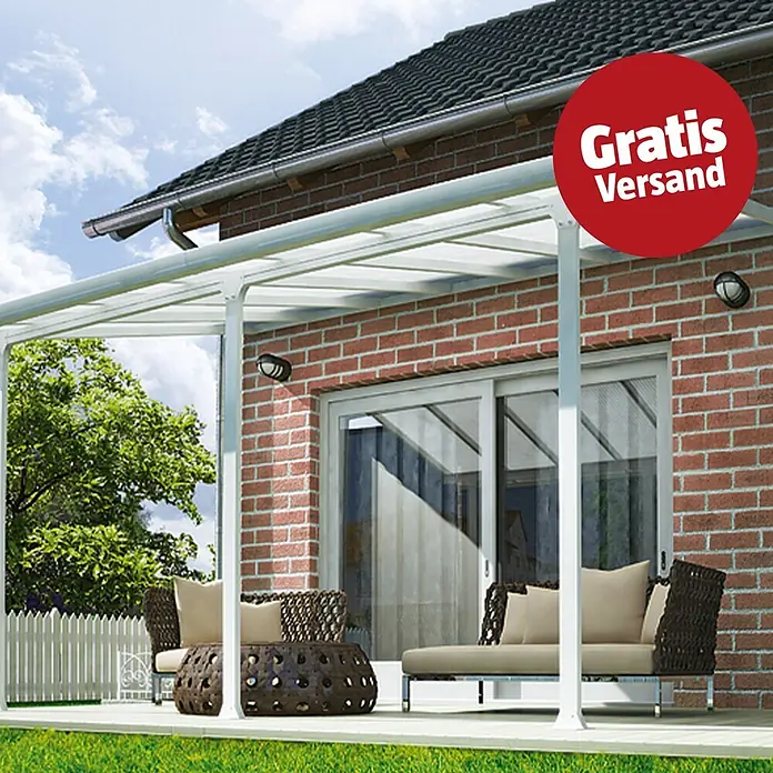 Solid Elements Terrassenüberdachung Martina - B x T: 425 x 300 cm, Verkehrsweiß, Polycarbonat, Transparent - Weiße Terrassenüberdachung an einem Backsteinhaus, schützt einen möblierten Außenbereich.