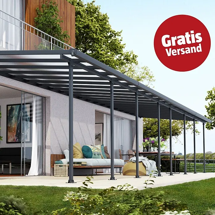 Solid Elements Terrassenüberdachung Martina - B x T: 1.092 x 300 cm, Anthrazitgrau, Polycarbonat, Transparent - Große anthrazitfarbene Terrassenüberdachung mit transparenten Dachelementen, an modernem Haus über Sitzbereich im Freien angebracht.