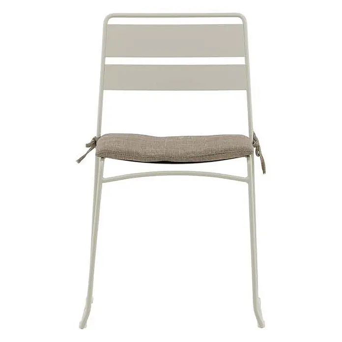 Ebuy24 Sitzauflage Lina - 1 Stk., L x B x H: 42 x 45 x 3 cm, Polyester., Beige - Heller grauer Metallstuhl mit Lamellenrücken und beigem Stoff-Sitzkissen zum Binden.