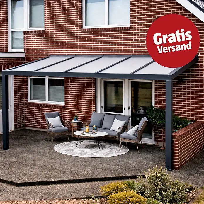 Gardendreams Terrassenüberdachung Elegance - B x T: 400 x 355,5 cm, Anthrazitgrau, Polycarbonat, Opal - Dunkelgraue Terrassenüberdachung mit lichtdurchlässigem Dach, an Ziegelhaus befestigt, schützt Gartenmöbel.