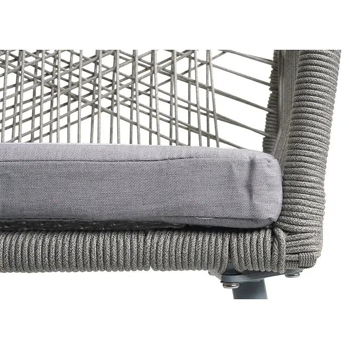 Proregal Gartenstuhl-Set - 2 Stk., Aluminium, Grau - Grauer Outdoor-Sessel mit einem grauen Stoffkissen und einem aufwendig geflochtenen Gestell.
