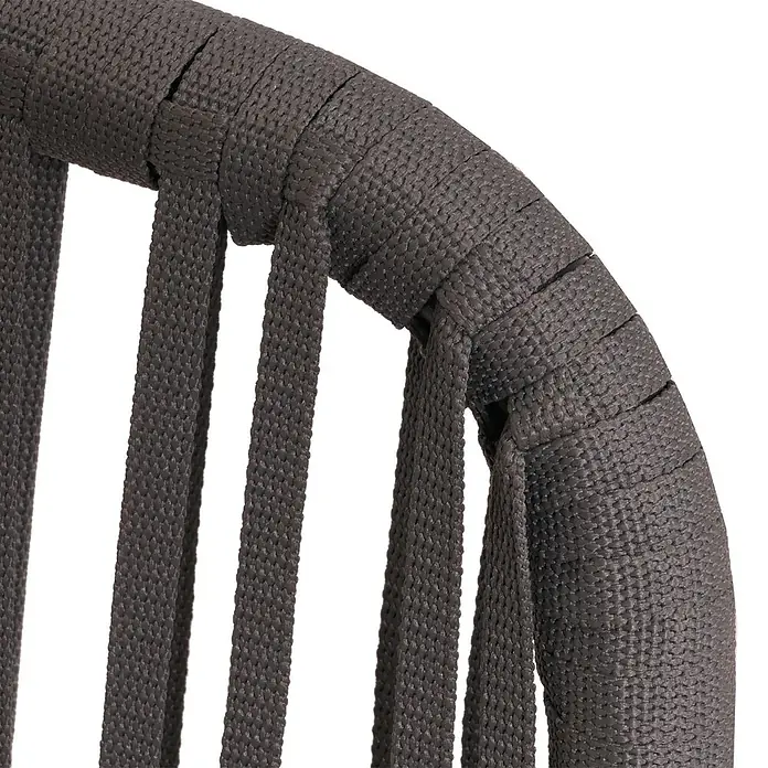 Proregal Gartenstuhl-Set - 2 Stk., Aluminium, Anthrazit - Detail aus dunkelgrauem, geflochtenem Material, mit vertikalen Gurten an einem gebogenen Rahmen.
