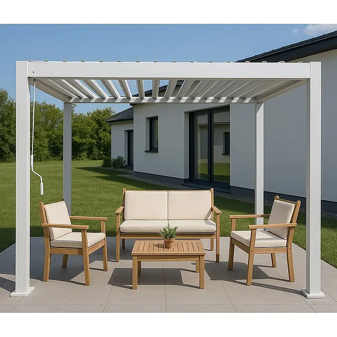Proregal Loungemöbel-Set - 4 -tlg., Akazienholz, Beige - Weiße Aluminium-Pergola mit verstellbarem Lamellendach und Kurbelmechanismus, spendet Schatten über Gartenmöbeln aus Holz.