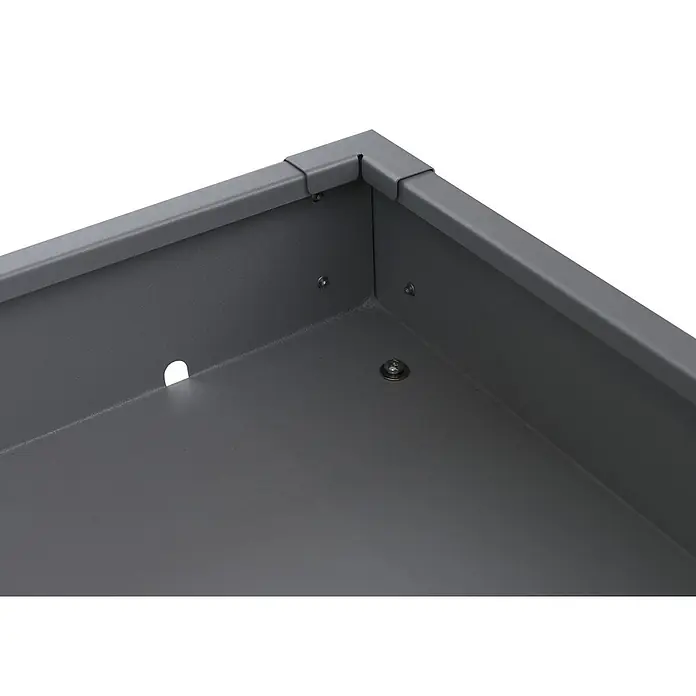 Proregal Mähroboter-Garage Mit Pflanzkasten - L x B x H: 70 x 60 x 40 cm, Grau, Ausführungseigenschaft: mit Pultdach, Gardena, WORX, Husqvarna, Einhell, Landxcape, Juka - Innenansicht einer grauen, rechteckigen Metallbox mit sichtbaren Schrauben, einer Eckverbindung und einer runden Öffnung.