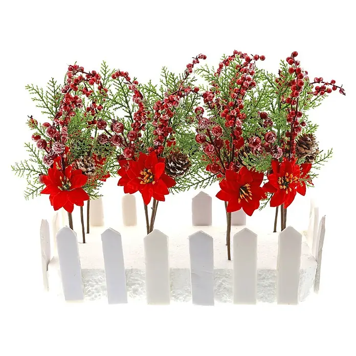 Dekoartikel Weihnachtszweig - Höhe: 25 cm, Rot/Grün, 1 Stk. - Weihnachtsdeko mit roten Beeren, grünem Laub, Weihnachtssternen, Tannenzapfen und weißem Lattenzaun.
