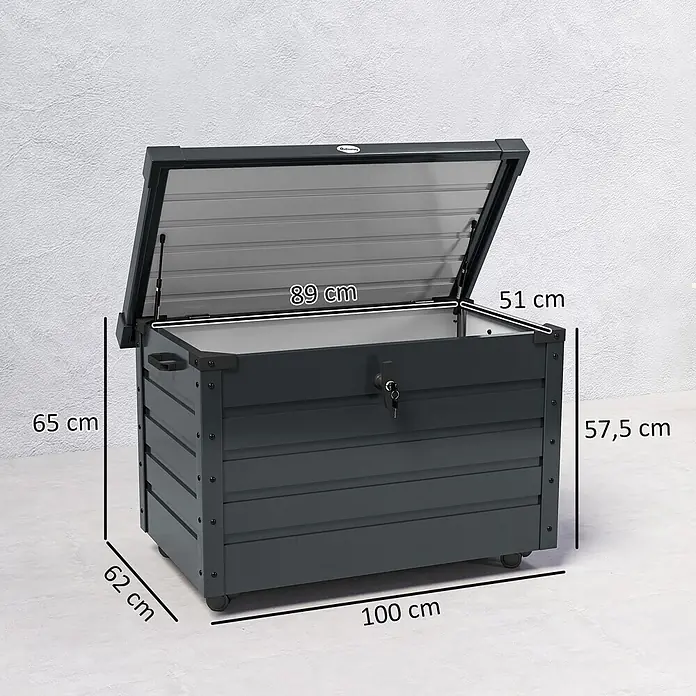 Outsunny Garten-Aufbewahrungsbox - Dunkelgrau, Stahl - Dunkelgraue Outdoor-Aufbewahrungsbox mit teilweise geöffnetem Deckel, Schloss und Rollen. Maße sind im Bild markiert.