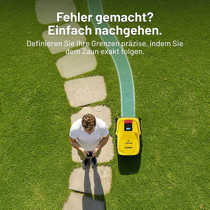 VONKO Mähroboter M200 - 1.500 m², Schnittbreite: 24 cm, Kamera-gestützte Navigation, RTK - Gelber Mähroboter, von Person auf Rasen programmiert, zur Festlegung der Mähgrenzen.