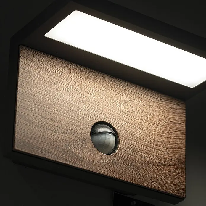 Orion Lightstyle Bewegungsmelder - Reichweite Sensor: 10 m, Weiß, Erfassungswinkel Sensor: 150 °, L x B x H: 4,6 x 3,6 x 1,6 cm - Dunkle Holzleuchte mit heller LED-Leiste und integriertem Bewegungssensor.