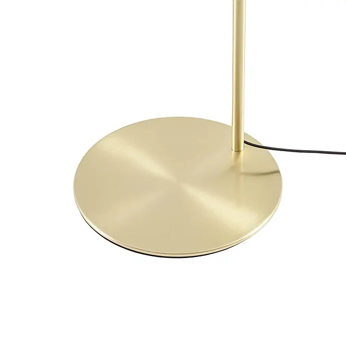 Lucande Stehleuchte Tenebra - messing / gold, weiß / opal - Runder Lampenfuß aus gebürstetem Messing mit Stange und schwarzem Kabel.