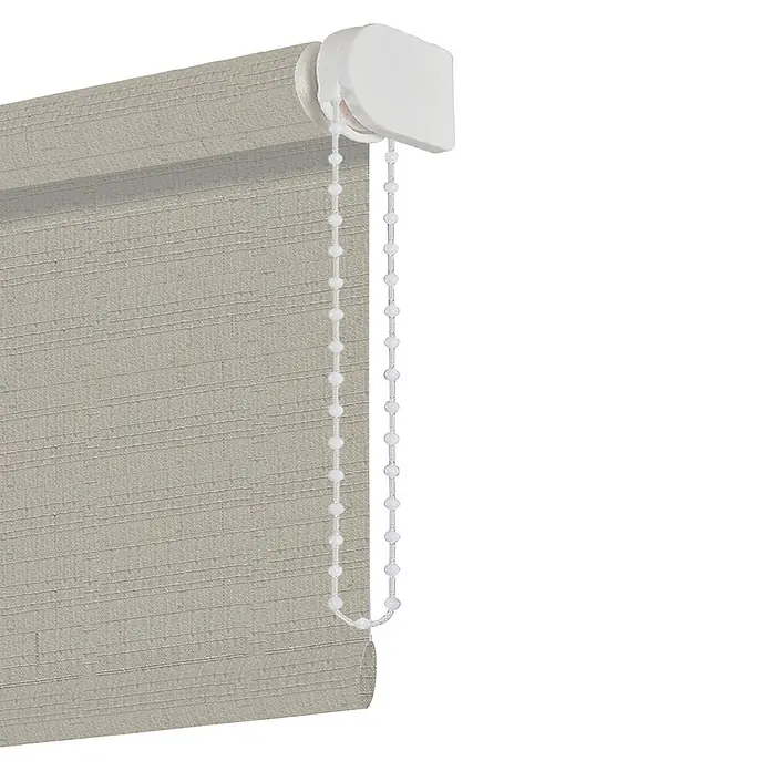 Estor enrollable Kiara - An x Al: 105 x 250 cm, Taupe - Estor enrollable de tela gris claro, parcialmente desenrollado, con cadena de perlas blanca y mecanismo.