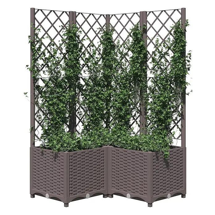 Furnicato Hochbeet - 80 x 80 x 136 cm, Kunststoff, Braun - Dunkelbrauner Eckpflanzkasten mit Rankgittern, der üppige grüne Kletterpflanzen trägt.