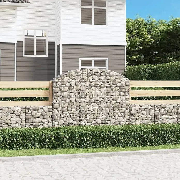 Furnicato Gabione - 140 x 150 x 30 cm, Metall, Maschenbreite: 50 mm, Maschenhöhe: 100 mm - Gabionenzaun aus Steinen mit gewölbter Oberseite und integrierten Holzpaneelen im Garten.