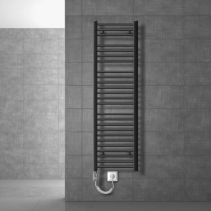 LuxeBath Elektro-Badheizkörper Designheizkörper 400x1500mm Anthrazit gebogen 1200 W -  - Schwarzer elektrischer Handtuchwärmer mit Querstreben, wandmontiert und an Steckdose angeschlossen.
