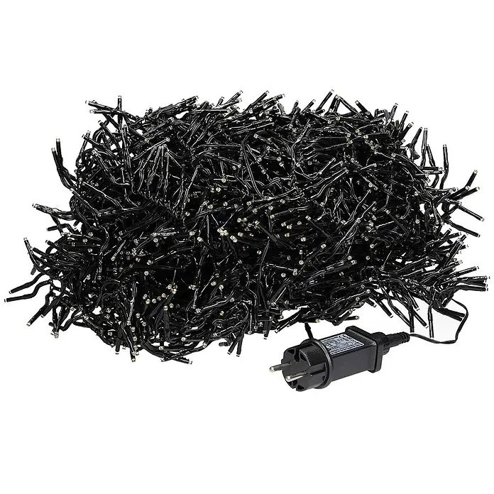 ECD Germany LED-Clusterlichterkette 3000 LEDs 22m für Innen & Außen IP44 Warmweiß - Außen, 3.000 Stk., Netzbetrieben - Verhedderte schwarze LED-Lichterkette mit kleinen Birnen und Netzteil.