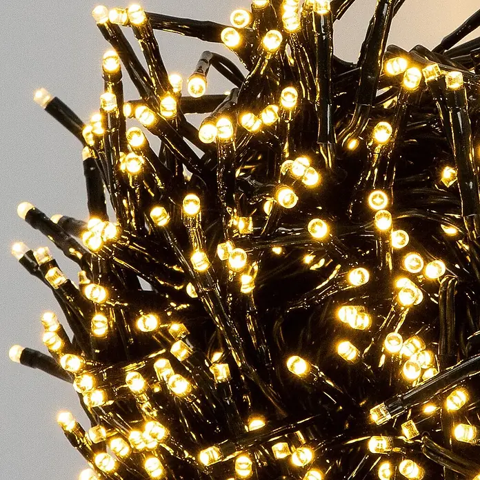 ECD Germany LED-Clusterlichterkette 3000 LEDs 22m für Innen & Außen IP44 Warmweiß - Außen, 3.000 Stk., Netzbetrieben - Warmweiße LED-Lichterkette mit dunklen Kabeln, dicht gebündelt zur Dekoration.