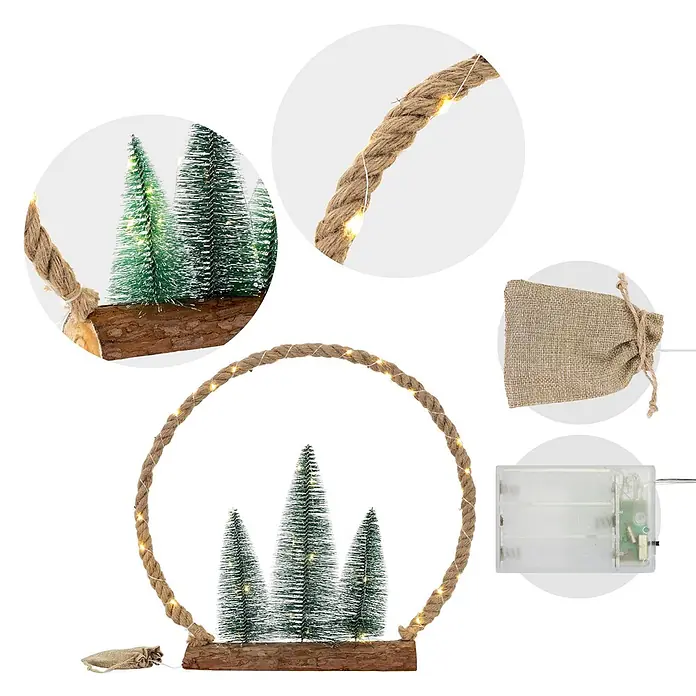 ECD Germany LED-Weihnachtsdekofigur Dekobaum beleuchtete Winterlandschaft Tannenbaum Deko Holzbaum - Braun, Grün, Netzbetrieben, LED - Weihnachtsdeko: beleuchteter Seilkreis mit drei Minibäumen auf Holzbasis, betrieben mit Batteriebox im Sackleinenbeutel.