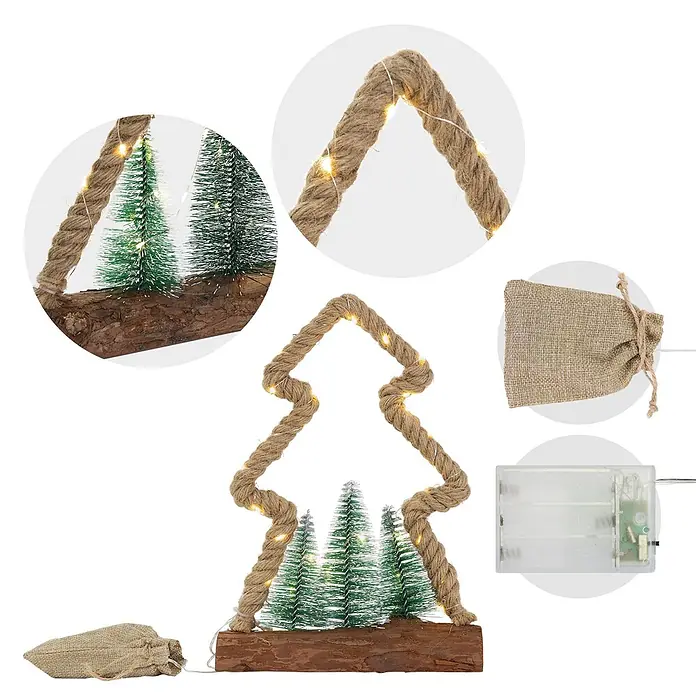 ECD Germany LED-Weihnachtsdekofigur Dekobaum beleuchtete Winterlandschaft Tannenbaum Deko Holzbaum - Braun, Grün, Akkubetrieben, LED - Rustikale LED-Weihnachtsbaum-Dekoration aus Juteseil mit Mini-Tannenbäumen auf Holzsockel, betrieben mit Batteriepack in Sackleinenbeutel.